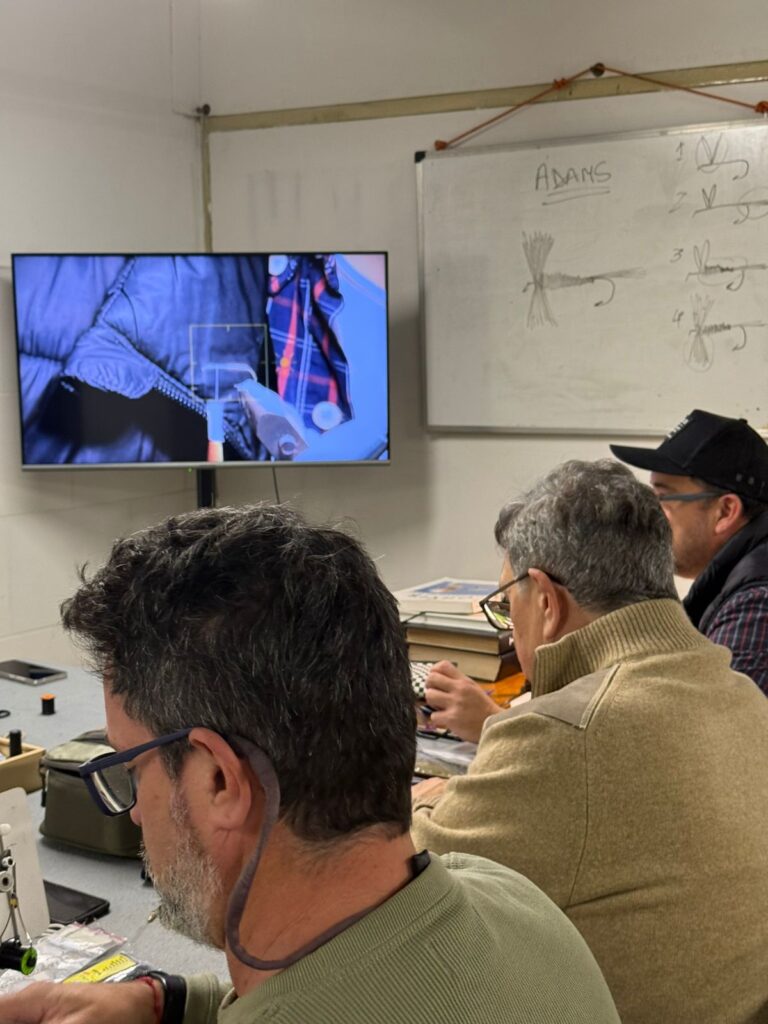 Clase de atado de moscsa en la sede de AMBA